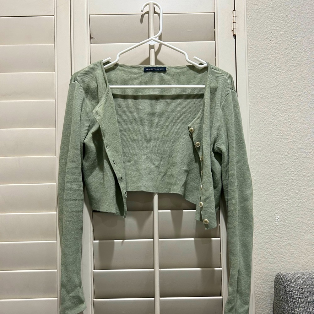 Brandy Melville cropped cardigan